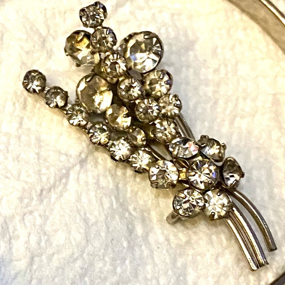 Vintage Austria Rhinestone Spray Brooch 2” Silver Tone Mid-Century Crystal Pin - Picture 12 of 16